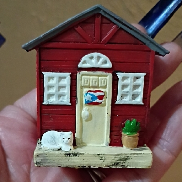 🆕 Typical Puerto Rican House - Picture 2 of 8